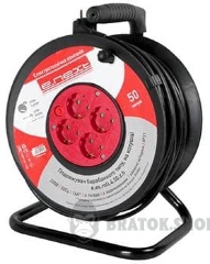 Подовжувач e.es.roll.4.50.z.b. барабанного типу, на котушці , з з/к, 50м, baby protect, провід 3х1,5кв.мм